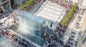 A look inside the amazing Apple Store in Milan