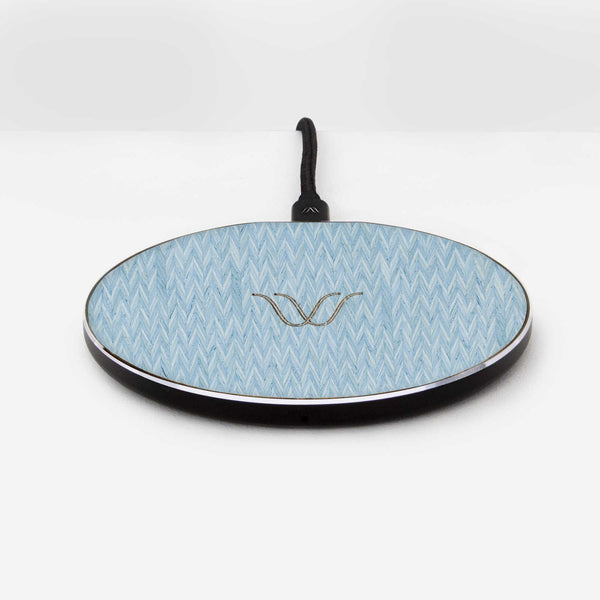 Wireless Charger
Description
The Solo fast wireless charger is the simplest and coolest way to charge your smartphone without cables. Just connect the solo to a laptop or Solo Wireless Charger - Acqua Marina
