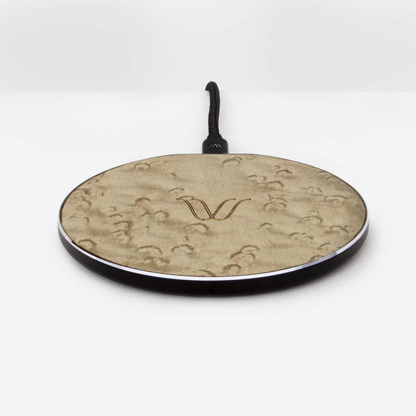 Description
The Solo fast wireless charger is the simplest and coolest way to charge your smartphone without cables. Just connect the solo to a laptop oSolo Wireless Charger – Erable