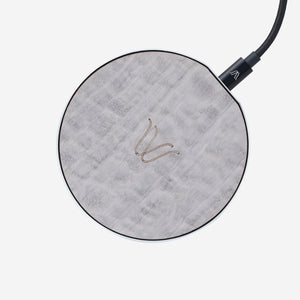 Description
The Solo fast wireless charger is the simplest and coolest way to charge your smartphone without cables. Just connect the solo to a laptop oSolo Wireless Charger - Grey Shade