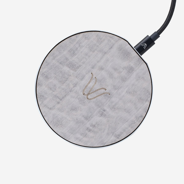 Description
The Solo fast wireless charger is the simplest and coolest way to charge your smartphone without cables. Just connect the solo to a laptop oSolo Wireless Charger - Grey Shade