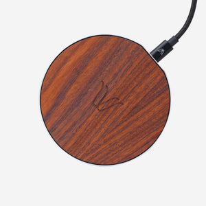 Description
The Solo fast wireless charger is the simplest and coolest way to charge your smartphone without cables. Just connect the solo to a laptop oSolo Wireless Charger – Rosewood
