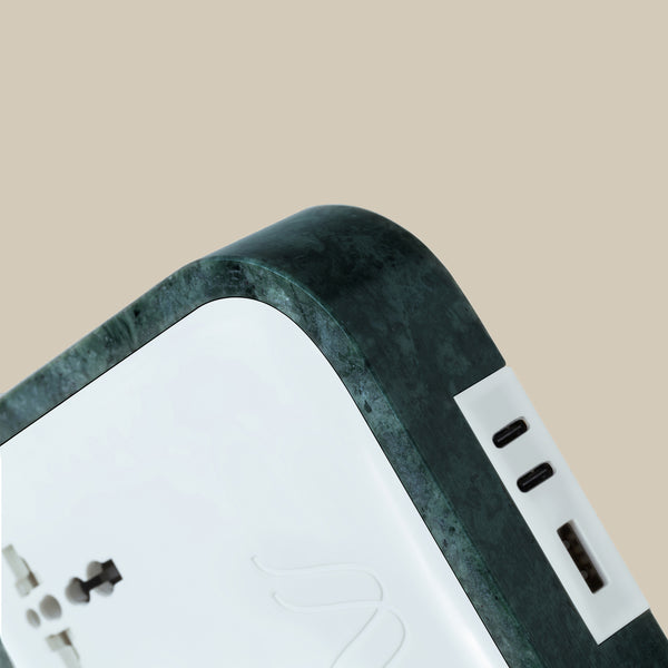 Wireless Charger
Description
Crafted with exclusive Guatemala marble, the Woodie Hub charges 6 devices in one with style and elegance. Just place your Qi-compatible smartpWoodie Hub – Gitan Soul
